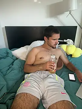 los freaky online show from June 21, 10:10 am