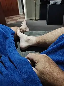 hubbyfun19 online show from July 18, 4:41 am