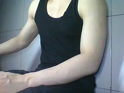 malacobi0 online show from July 2, 7:42 pm