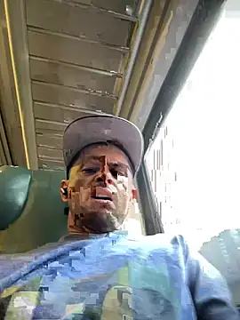 Carlosmauricio123 online show from July 10, 8:43 pm