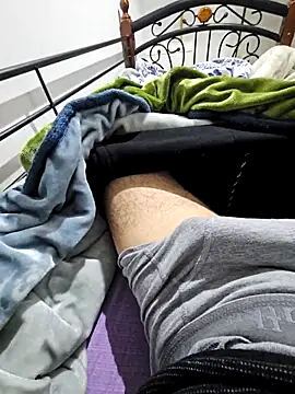 fena-sikerimmm online show from April 9, 10:05 pm