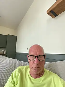 philefc online show from July 15, 9:49 am