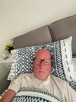 philefc online show from July 3, 5:46 am