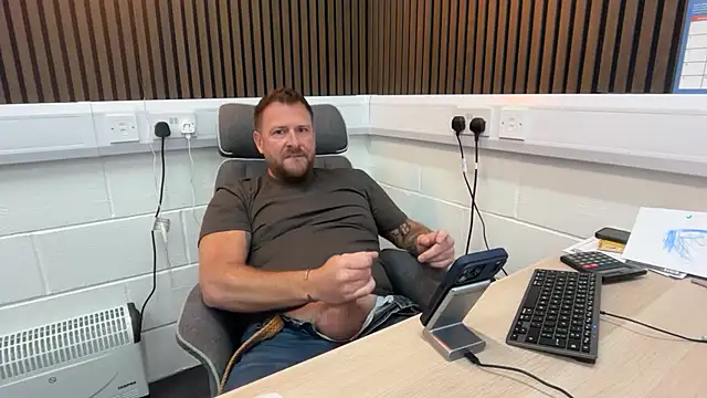 bilf1978 online show from May 11, 8:49 am