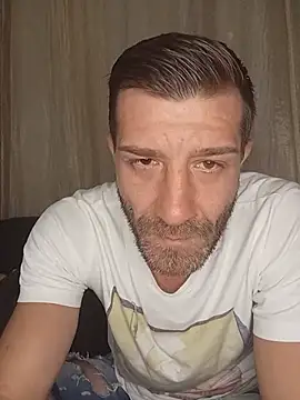 Alexdaniel89 online show from June 24, 11:18 pm