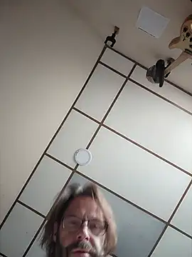 Chiligrande6969 online show from July 10, 10:33 pm