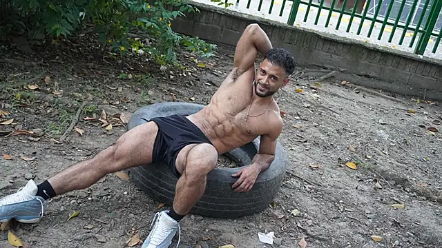 emilio brandon online show from February 10, 5:50 pm