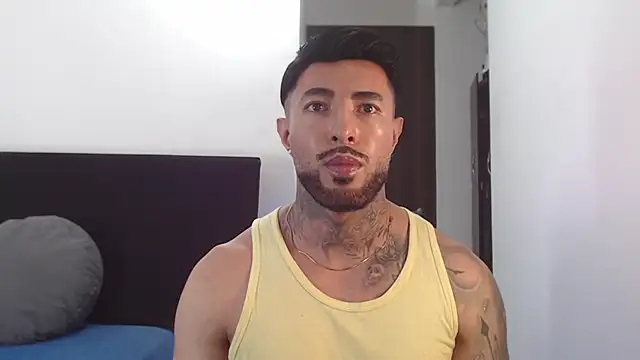 andrea de lucaa online show from July 17, 4:41 am