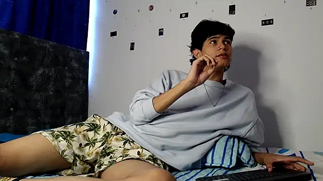 alexmark  online show from April 9, 7:09 pm