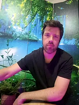 welcome-to-the-jungle online show from July 4, 8:34 pm