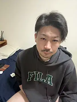 Arista 09 online show from April 20, 7:05 pm