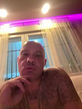 gitanomadrid online show from July 31, 11:47 pm