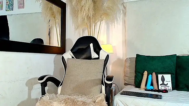 MaicolParker  online show from June 23, 1:15 pm