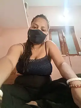 RED Queen 5 online show from June 17, 6:04 am