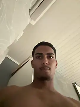 Aaroncornelius online show from April 13, 7:47 pm