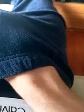 ruiiizz online show from March 8, 9:35 am