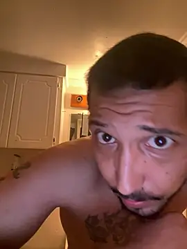 ThrowedWorldWide online show from April 17, 12:46 am