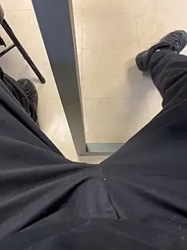 4dagals online show from April 21, 7:31 pm