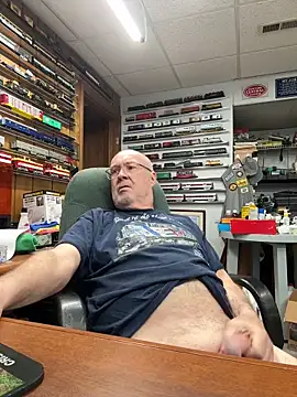 Jcaspen online show from June 1, 8:20 pm