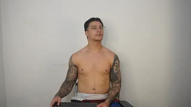 Dominick walker online show from March 22, 5:29 pm