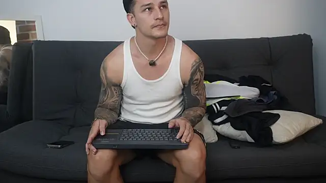 Dominick walker online show from January 14, 10:35 pm