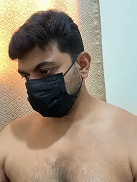 Handsome8677 online show from July 19, 12:00 pm
