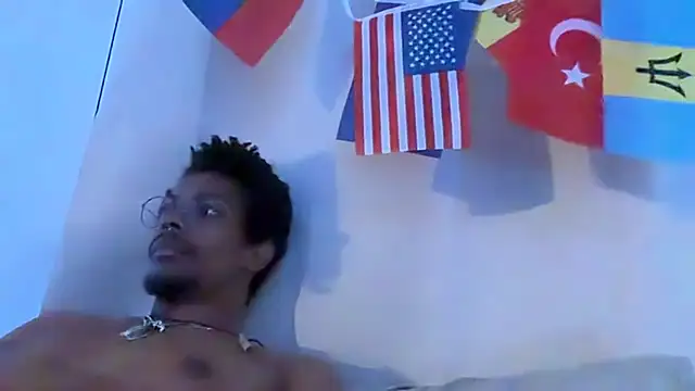 Albert Madrid online show from July 18, 1:38 pm