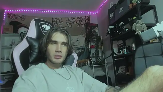 Go V Cs online show from February 4, 2:56 pm