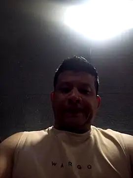 themorenofit08 online show from June 22, 10:58 pm