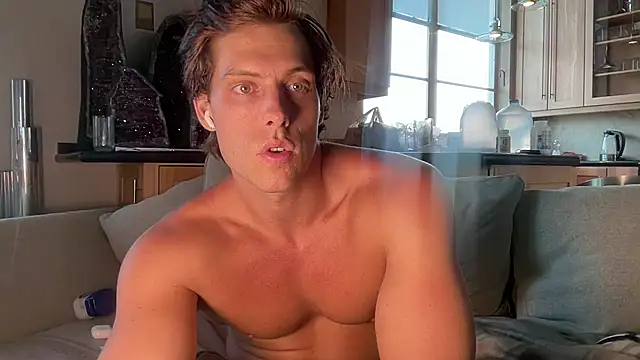 alex islivee online show from July 8, 11:53 pm