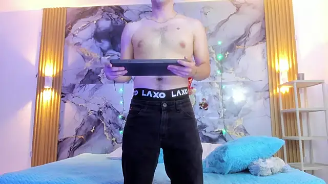 Dantee Dark online show from December 19, 7:33 pm