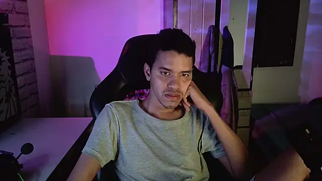 not4work online show from May 17, 4:53 am