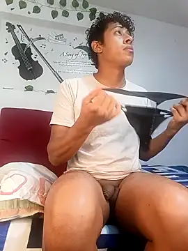 Varek biglatin dick online show from February 10, 2:38 am