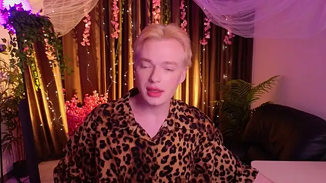 Kristenegor online show from February 6, 4:59 pm