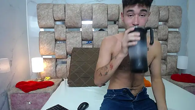 KathyAiden online show from July 27, 3:41 pm