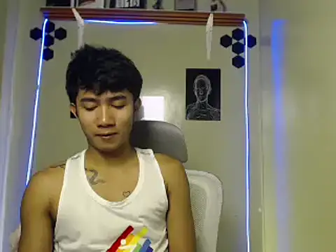 Ur hottestjonny online show from July 18, 11:21 pm