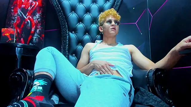 Ethan Waalker online show from April 8, 3:32 pm