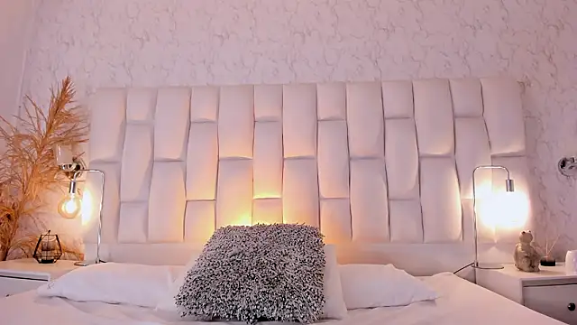 MassimoCo  online show from March 11, 11:34 pm