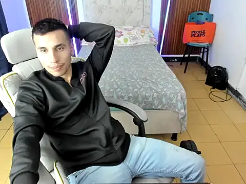 junior caicer online show from February 3, 1:58 am