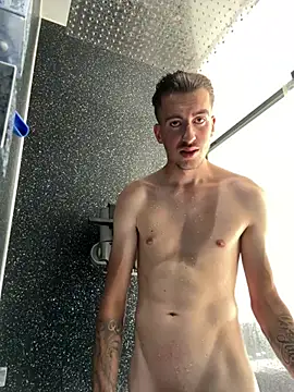 essexboy 2002 online show from August 6, 4:02 pm