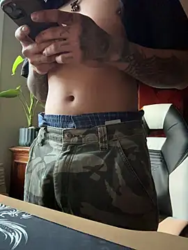 JoeyBlazy online show from April 24, 2:58 am