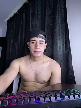 Maximuz1920 online show from July 12, 11:18 pm