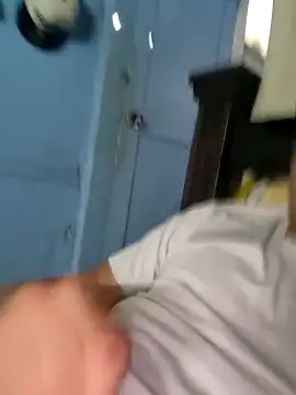 Chris snei online show from April 9, 7:31 pm