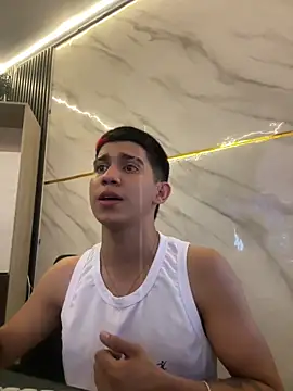 Thiago Olsen online show from March 6, 6:21 am