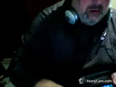 swichcassanesi online show from April 3, 9:00 pm