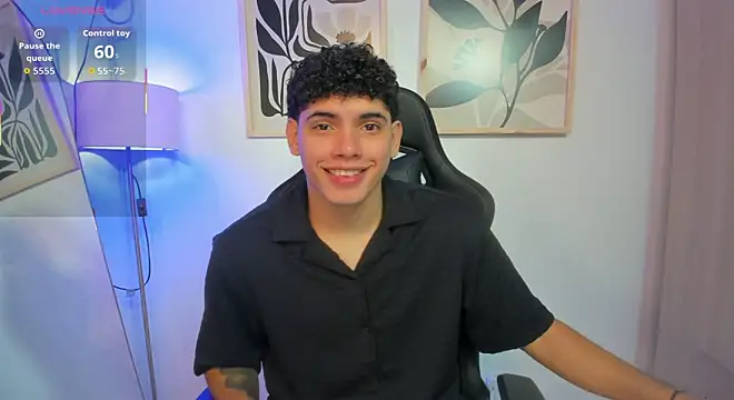 justin payn14 online show from June 9, 1:46 pm