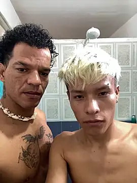 MaxyRyan online show from April 5, 3:41 pm