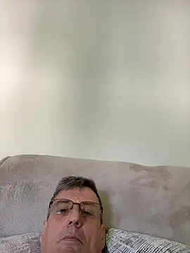 ManuelCervantes1972 online show from June 26, 6:27 am