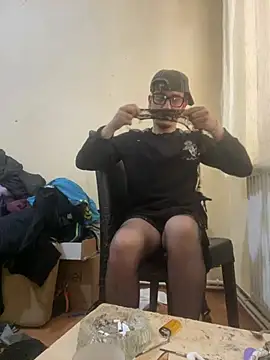 Femboysissy1919 online show from July 14, 8:40 am