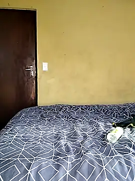 Breezyvikky online show from July 2, 1:50 pm